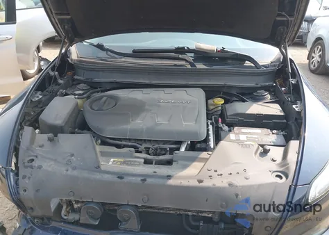 2014 Jeep Cherokee Latitude z USA, uszkodzony, nr VIN 1C4PJLCS6EW170815